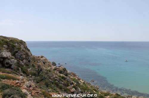Мальта. Пляж Golden Bay